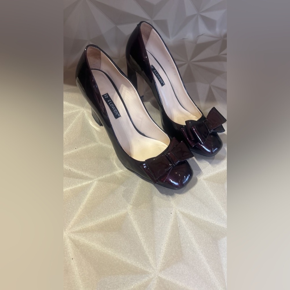 Flower burgundy Patent Leather Heels bow detail size EU 36